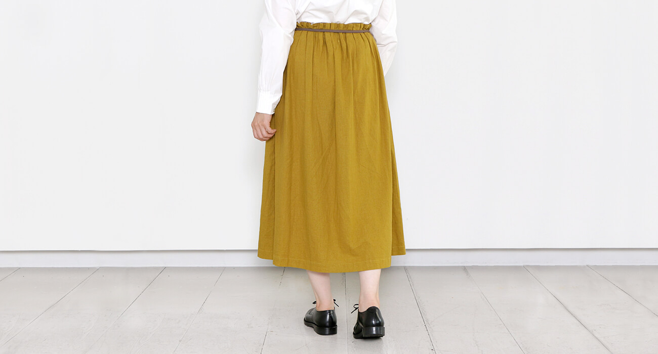 mumokuteki×LILASIC / ウエストタックプリーツロングスカート特集4” width=