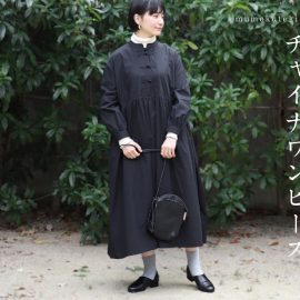 mumokuteki original コットン素材のチャイナワンピース