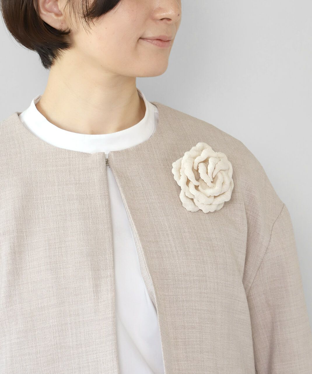 華やかにもシックにも使い分けできる