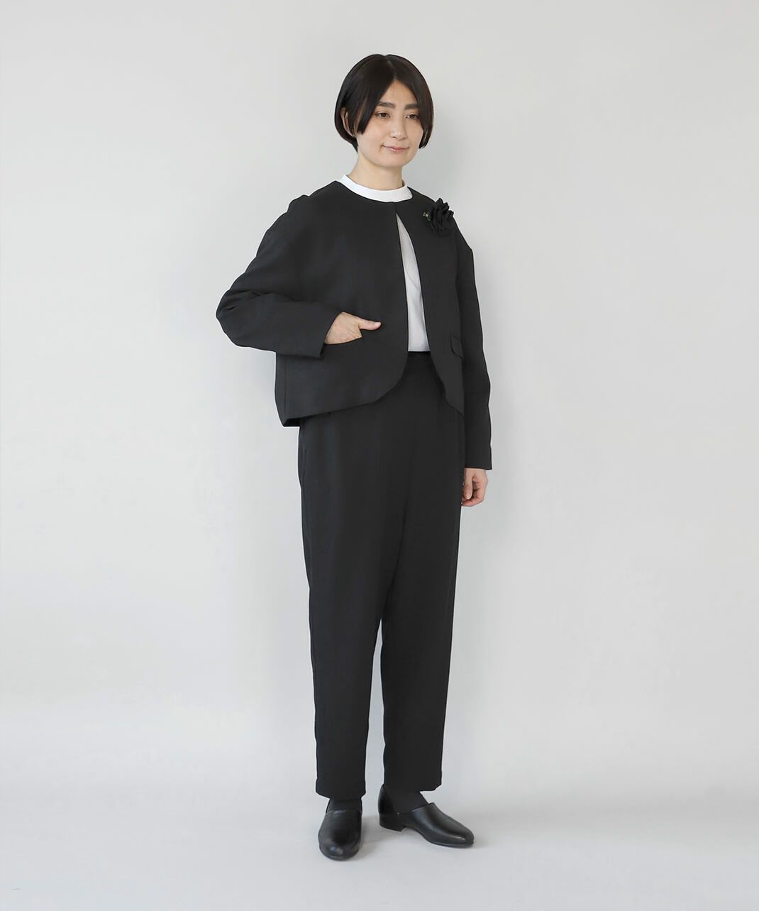 同素材のジャケットとセットアップ