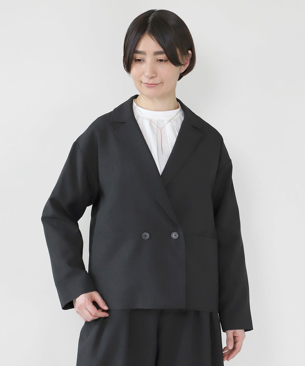 un cinq フォーマル対応<br />
イージーケア  オックス生地<br />
テーラージャケット