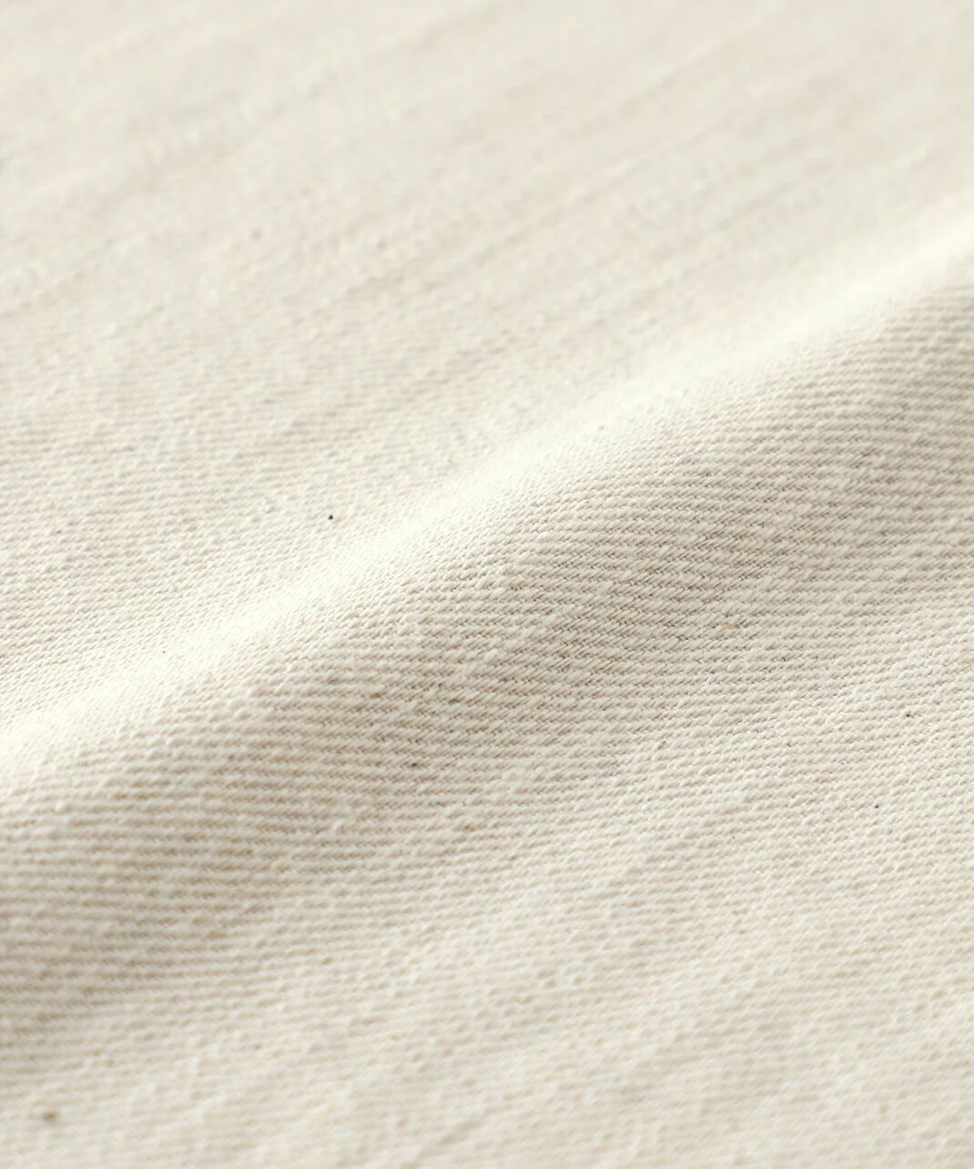 6.5oz（オンス）のコットンリネンデニムを使用