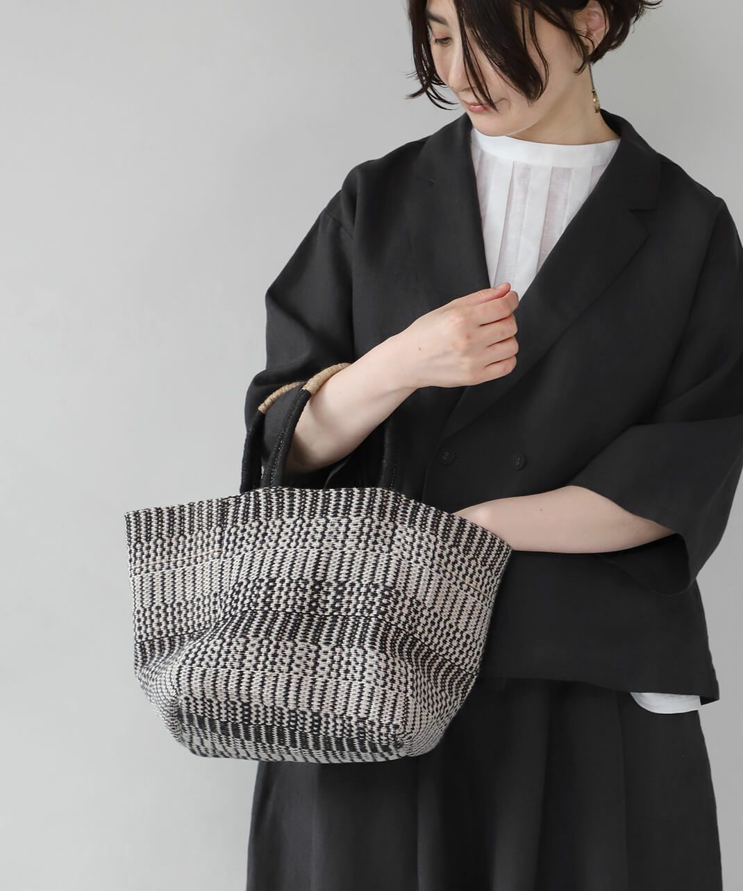中の荷物を出し入れしやすい