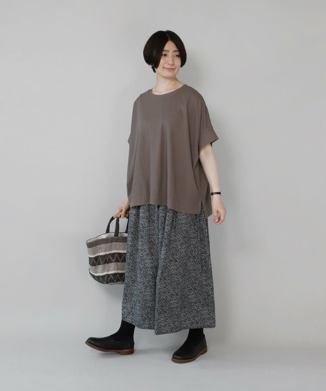 なめらかな肌触りと少しの光沢