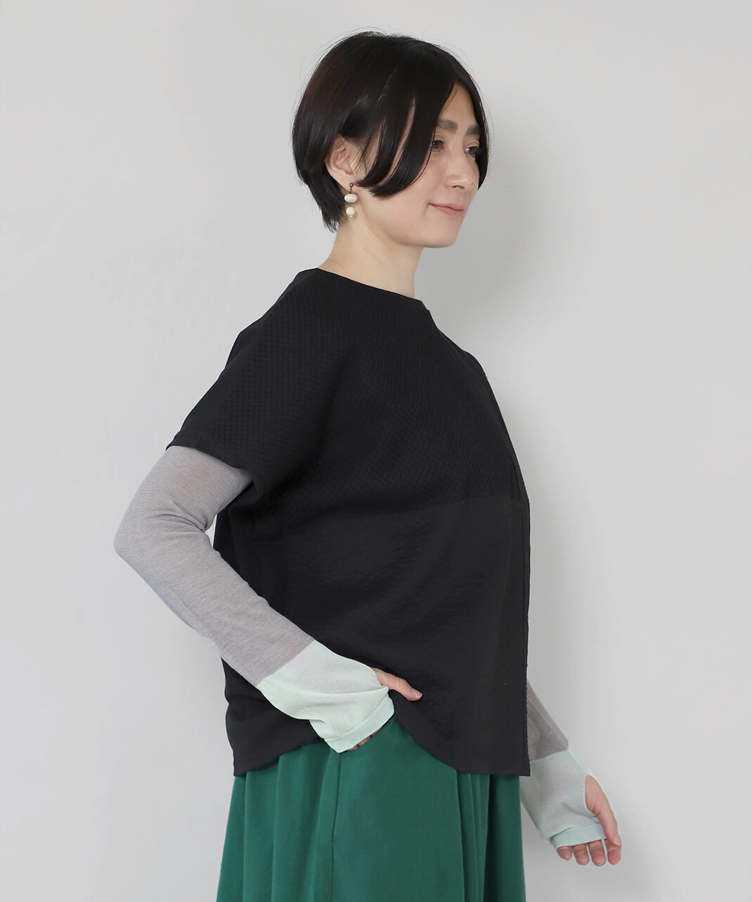 強撚コットンが汗でもべたつきにくい