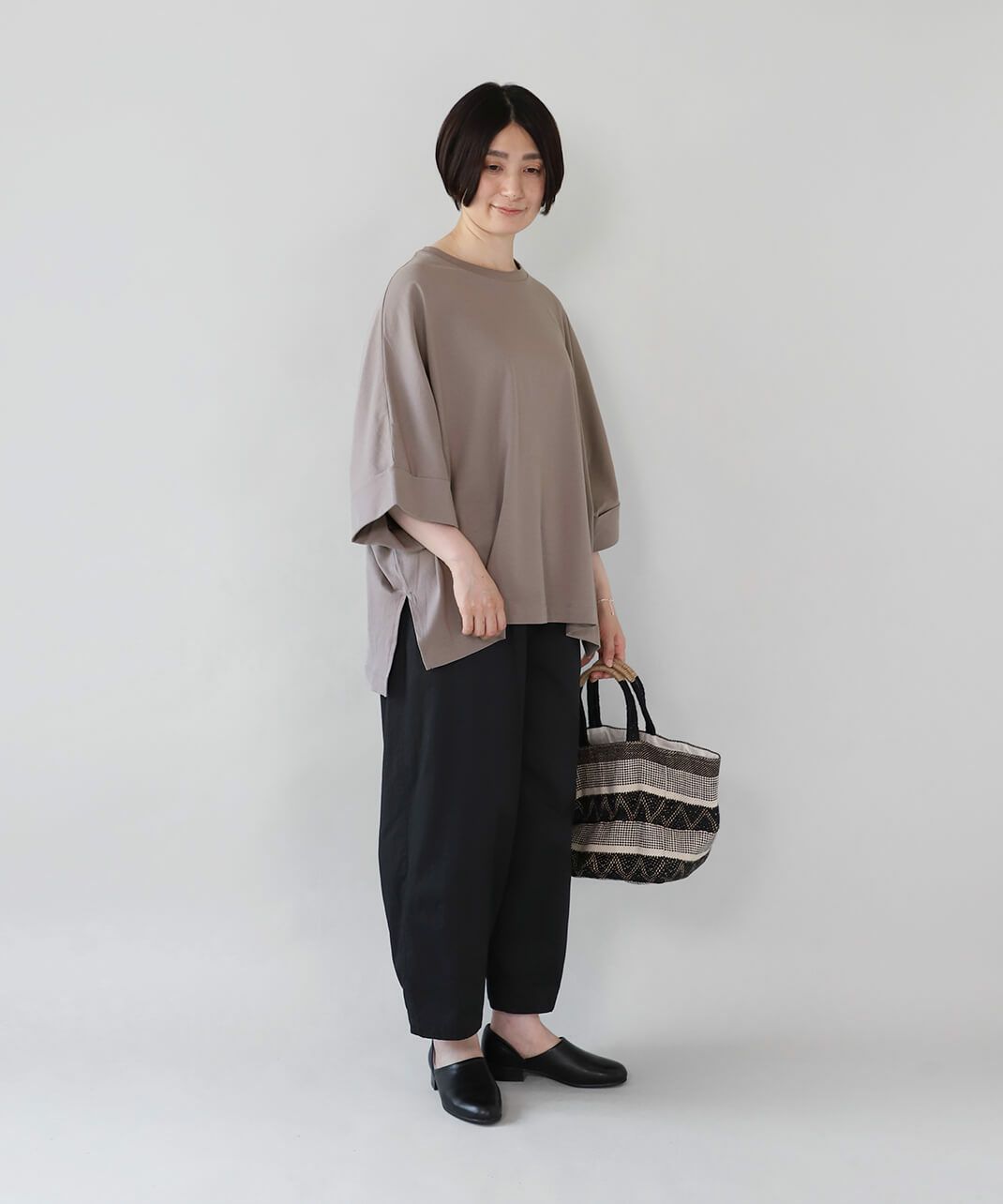 二の腕カバー＆華奢見えを叶える袖デザイン