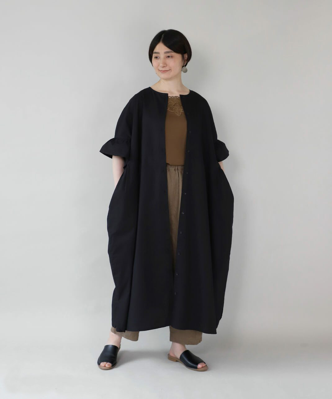 羽織りとしても着られる。