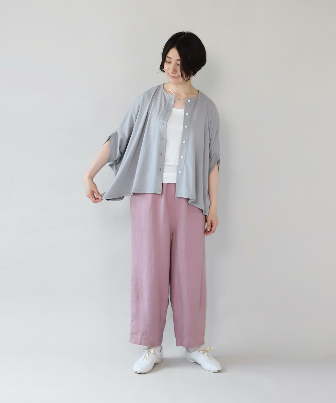 滑らかなドレープが美しい