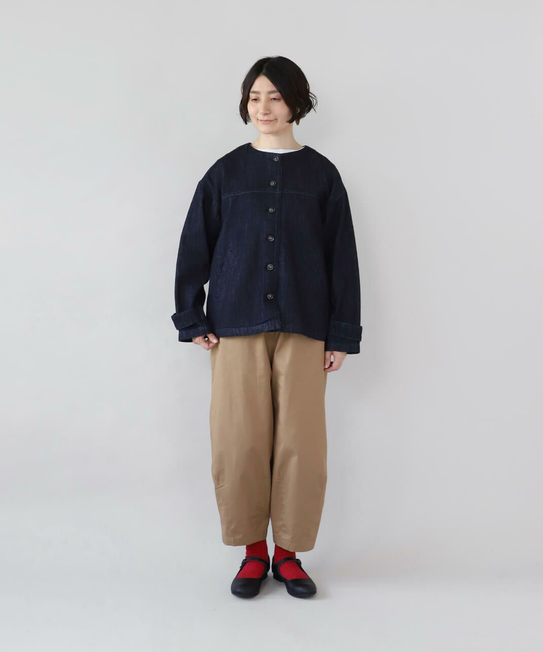 シンプルなデザインがいろんなコーデに使える。