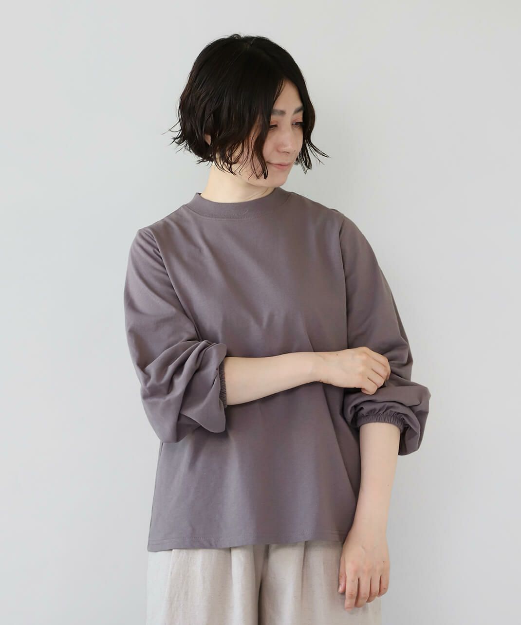 袖をまくるとさらにバルーンシルエットに
