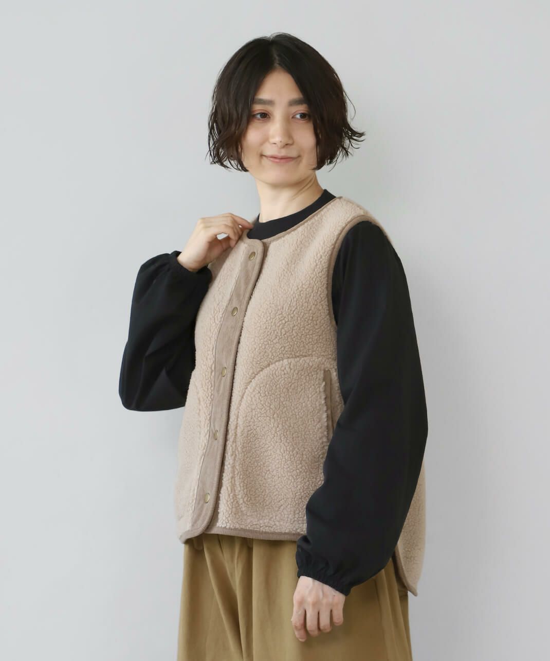 リブ切替えのクルーネック