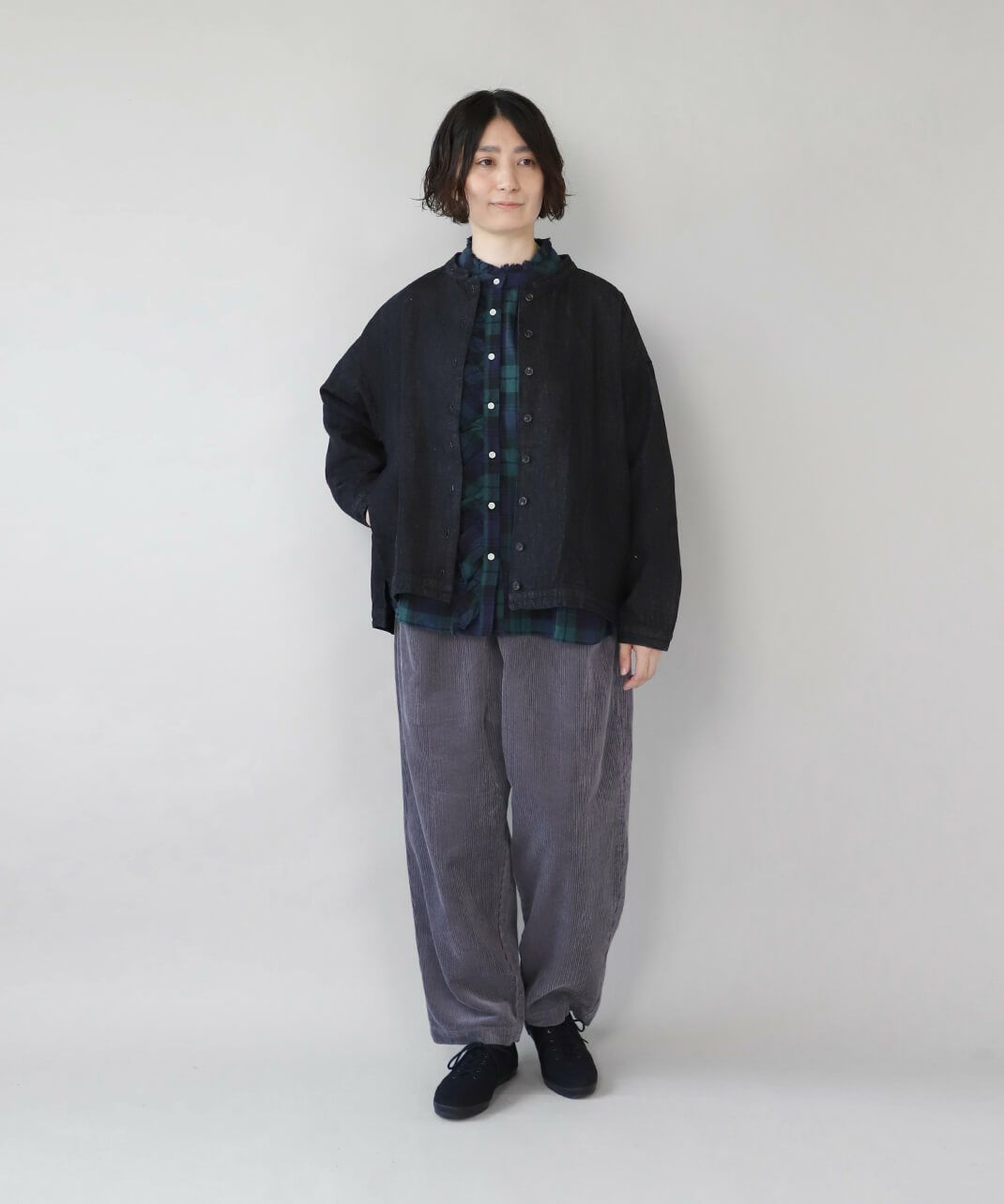 見た目が暖かそうな、秋冬のスタイリング。