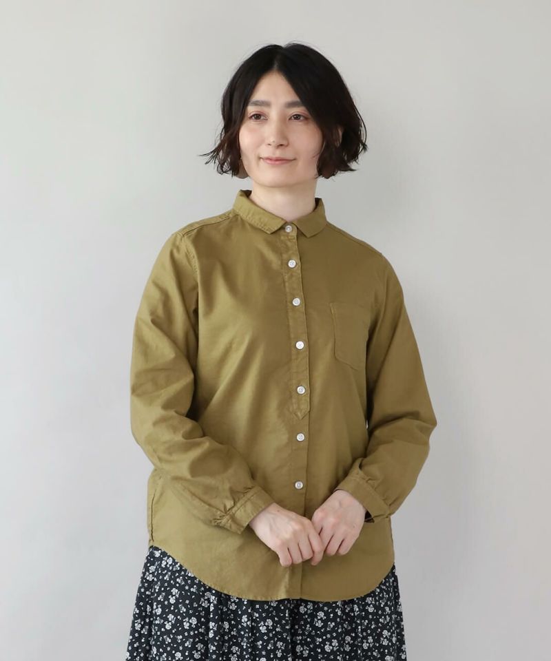 可愛らしい小ぶりな襟