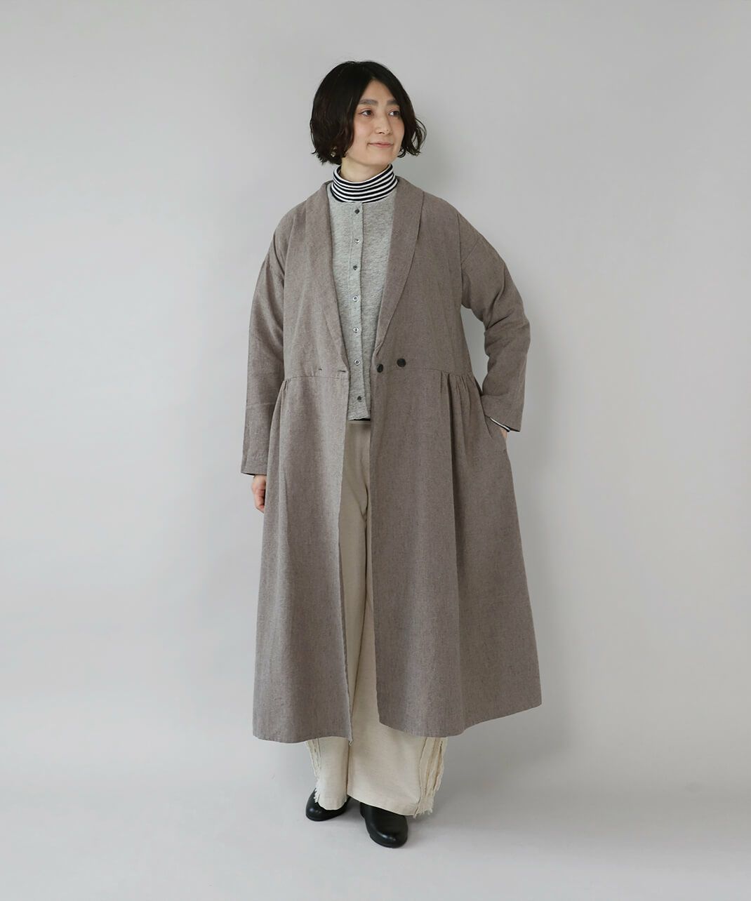 コーディネートに取り入れやすいシンプルなデザイン