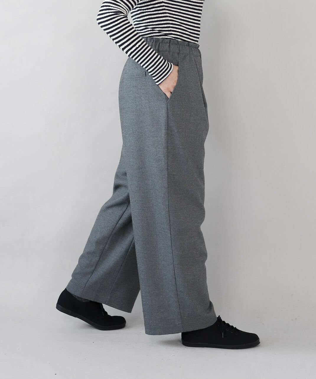 股にマチがあるため足さばきいい