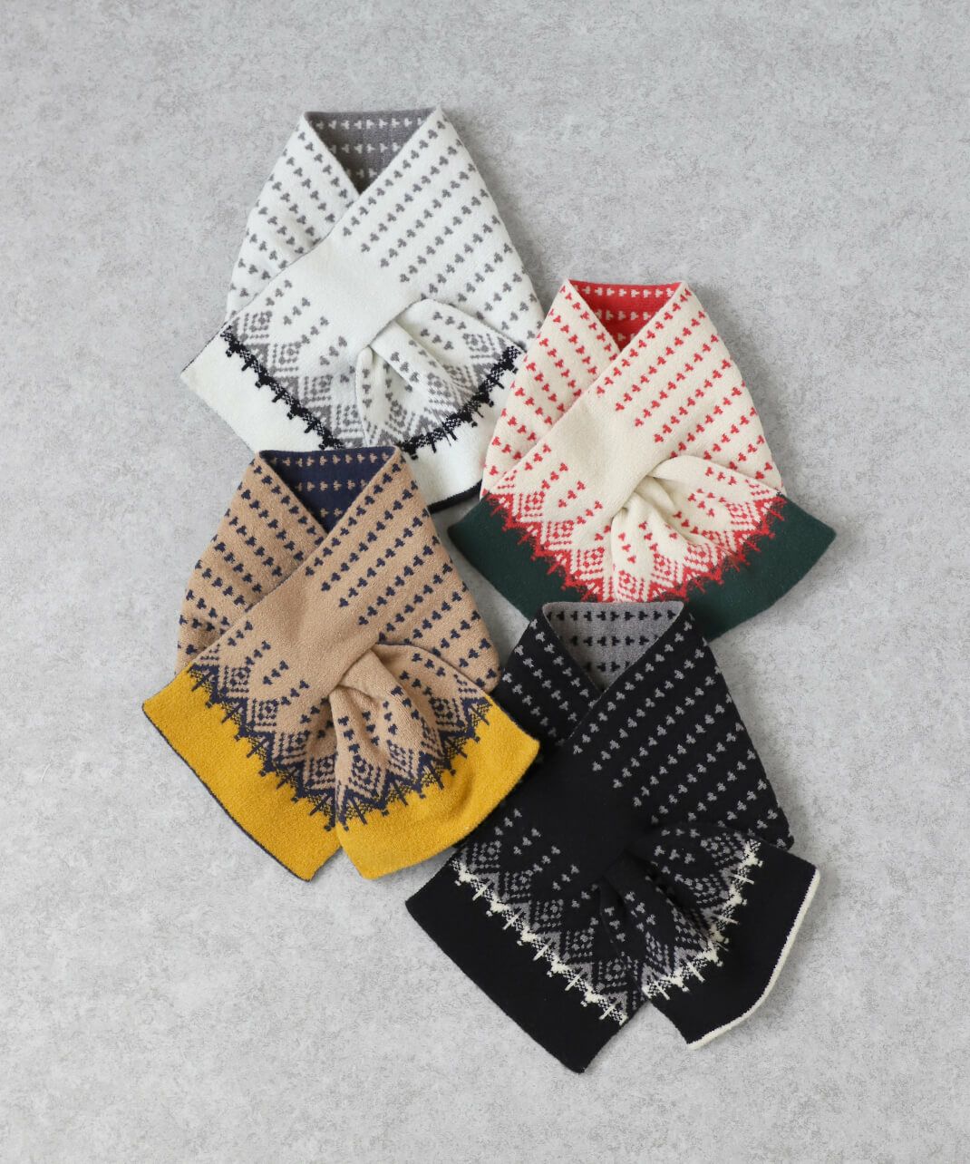 洗濯ができるショートマフラー