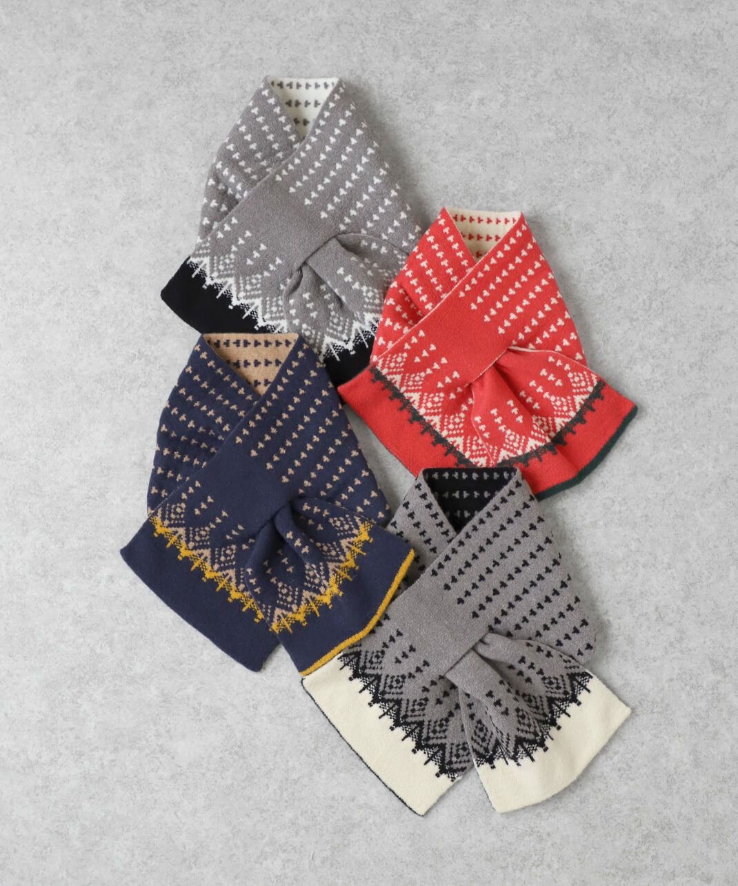 リバーシブル仕様で異なるスタイルを