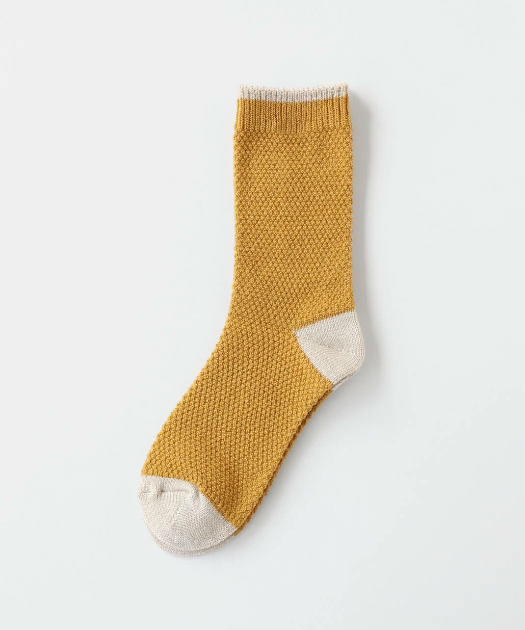 さりげない華やかさをプラスし