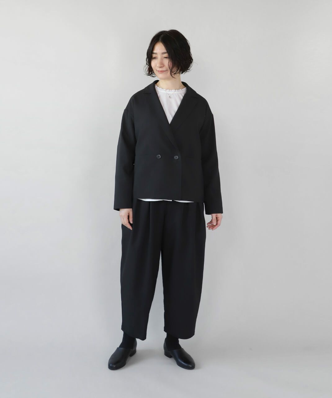 同素材のジャケットとセットアップ