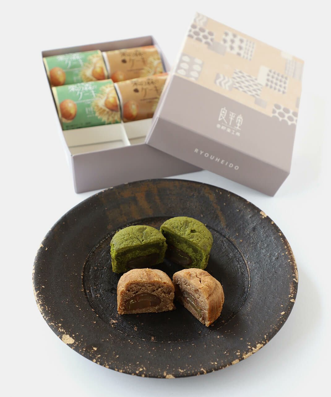 良平堂<br />
栗の森ケーキと抹茶栗の森ケーキ<br />
6個入り