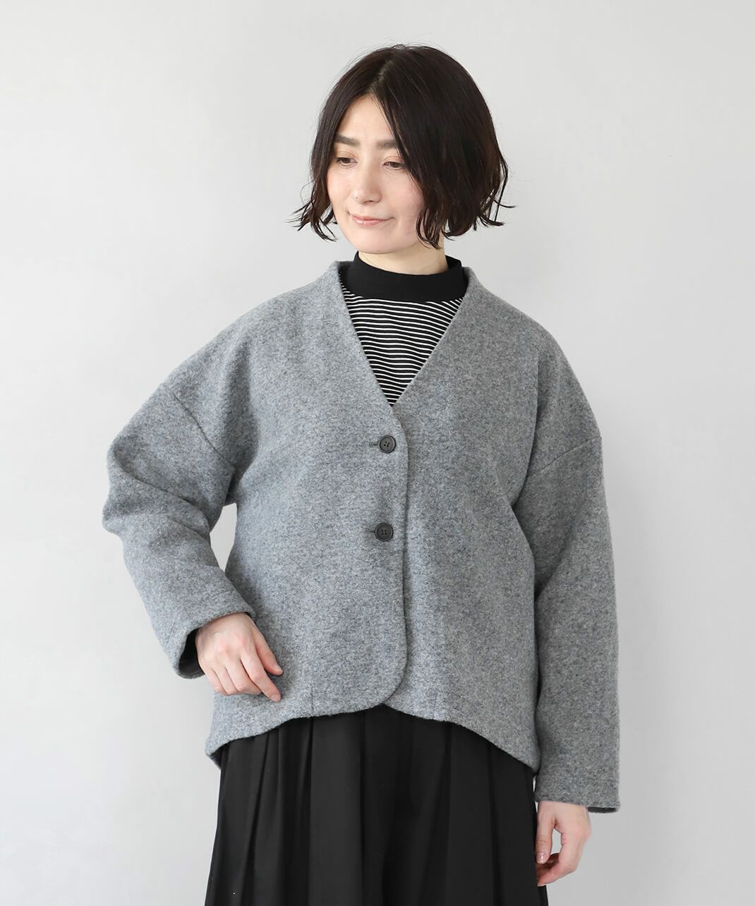 裾の丸みのあるデザイン