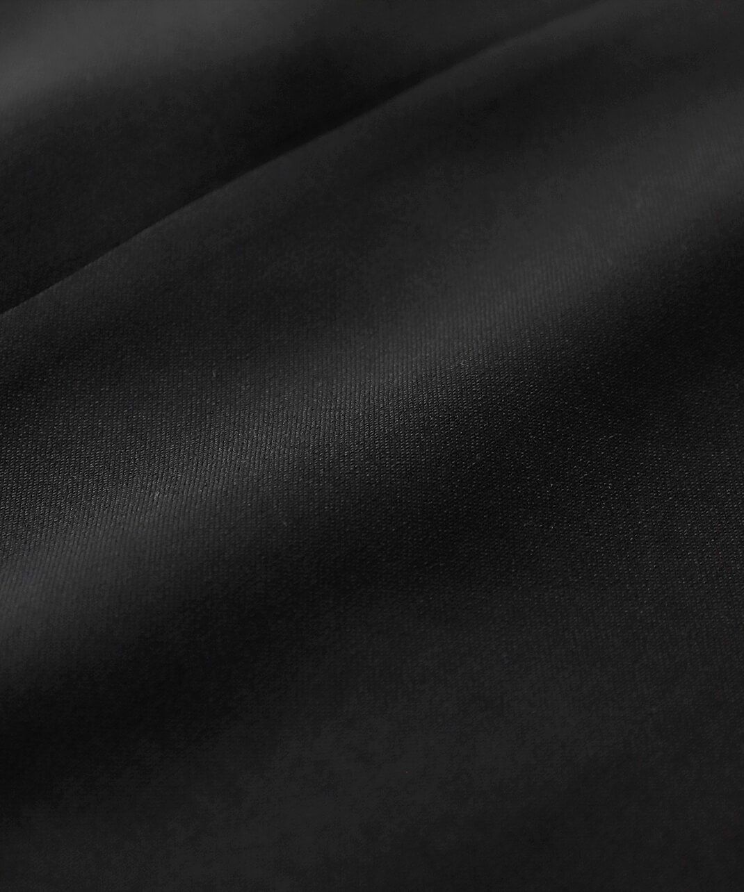 平織りのオックス生地はシャリ感のある肌触り