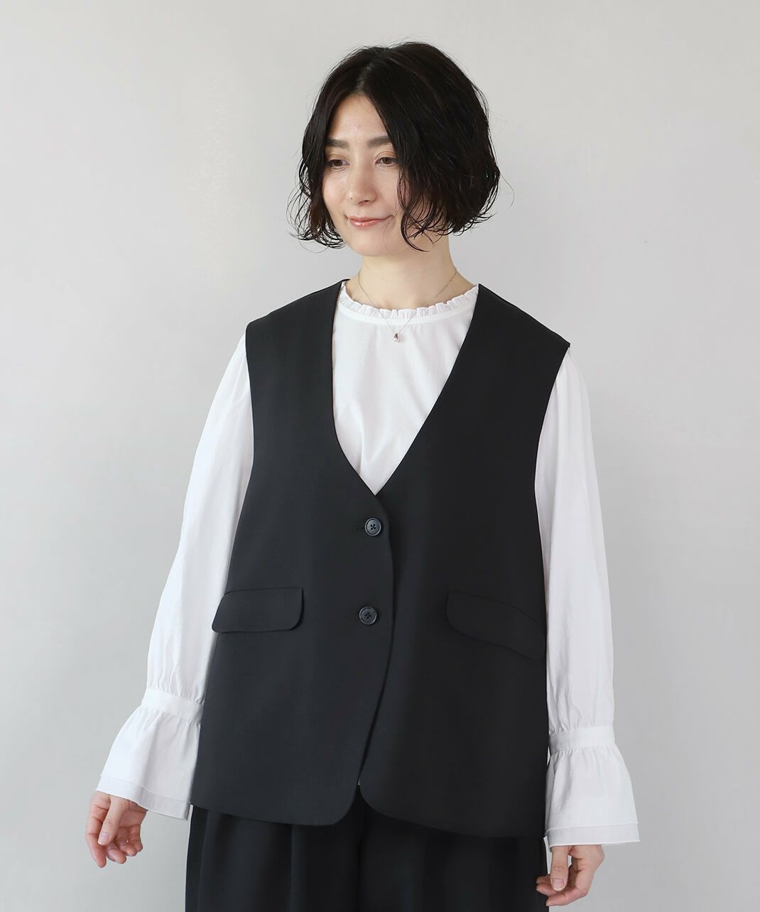 ツイル生地を使用したワイドカラーコート