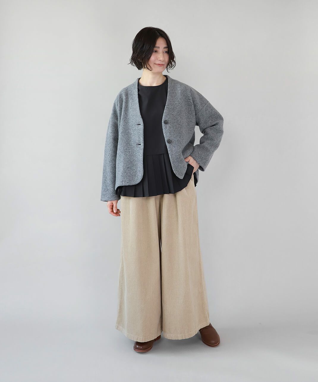 きれいめにもカジュアルにも着こなせる