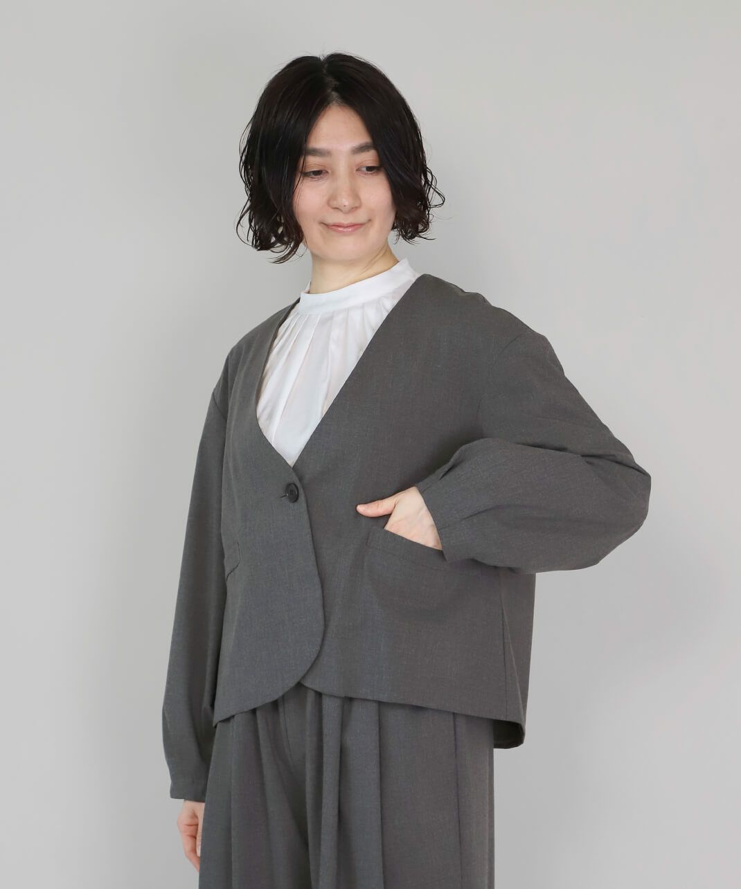 短めの着丈で全体のバランスが取りやすい