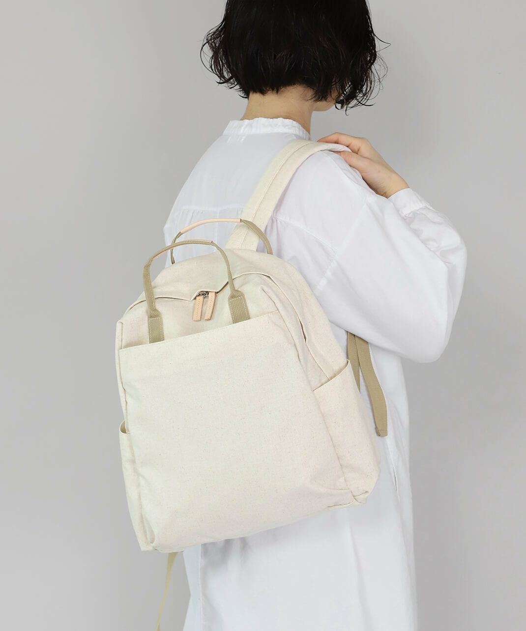 他のバッグもシリーズであるので揃いで購入すると統一感が出る。