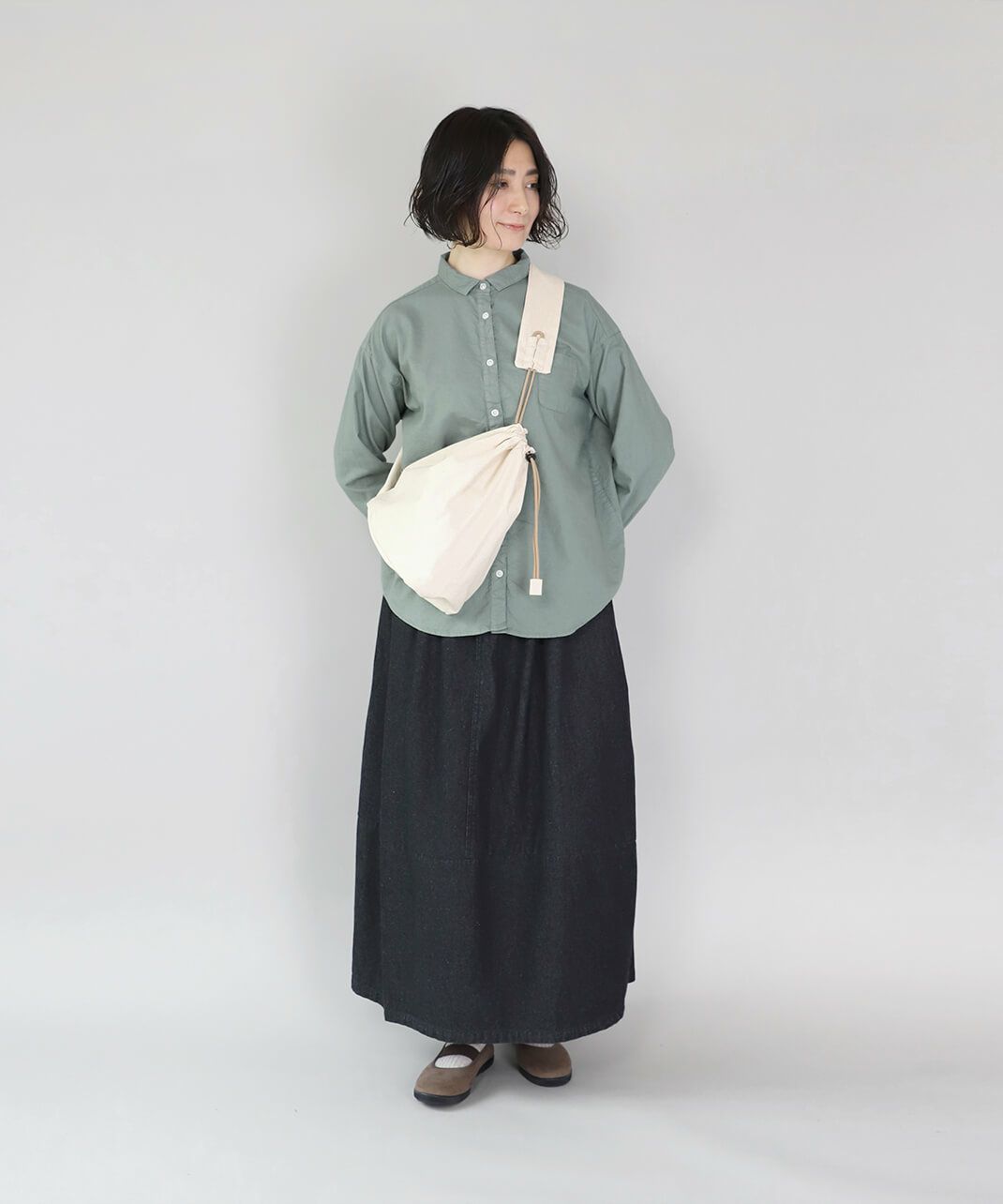 季節を問わず使えるバッグ