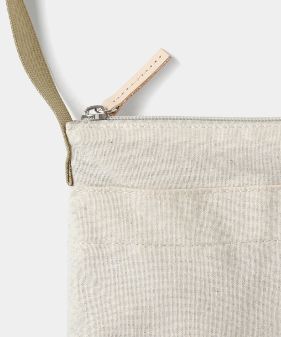 リネン生地を使用