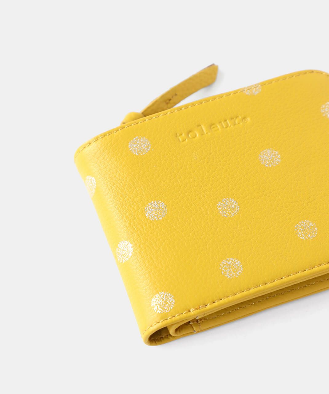 ドット柄をシルバー箔でプリントした財布