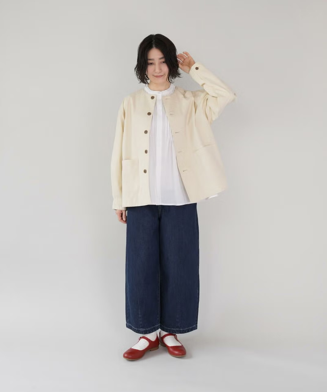 重ね着するスタイリングもおすすめ