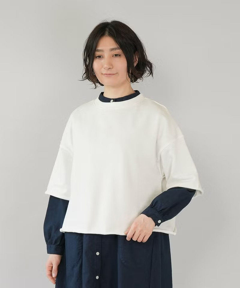 ラインを拾いにくいワイドシルエット