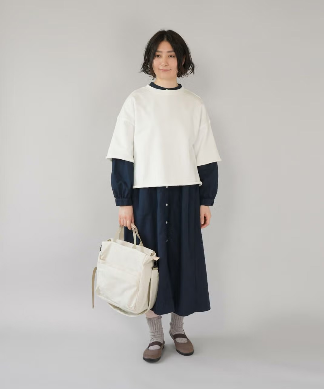 重ね着コーディネートにおすすめ。