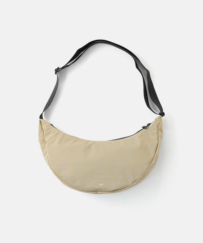 軽く、耐久性に優れている