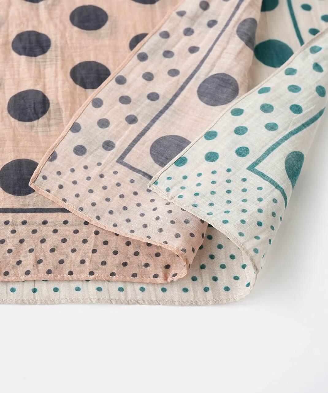 手作業ならではの風合い