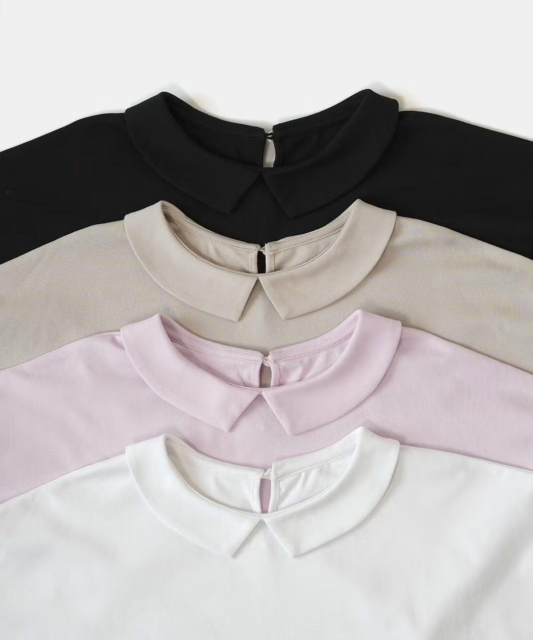 >大きな襟がポイント