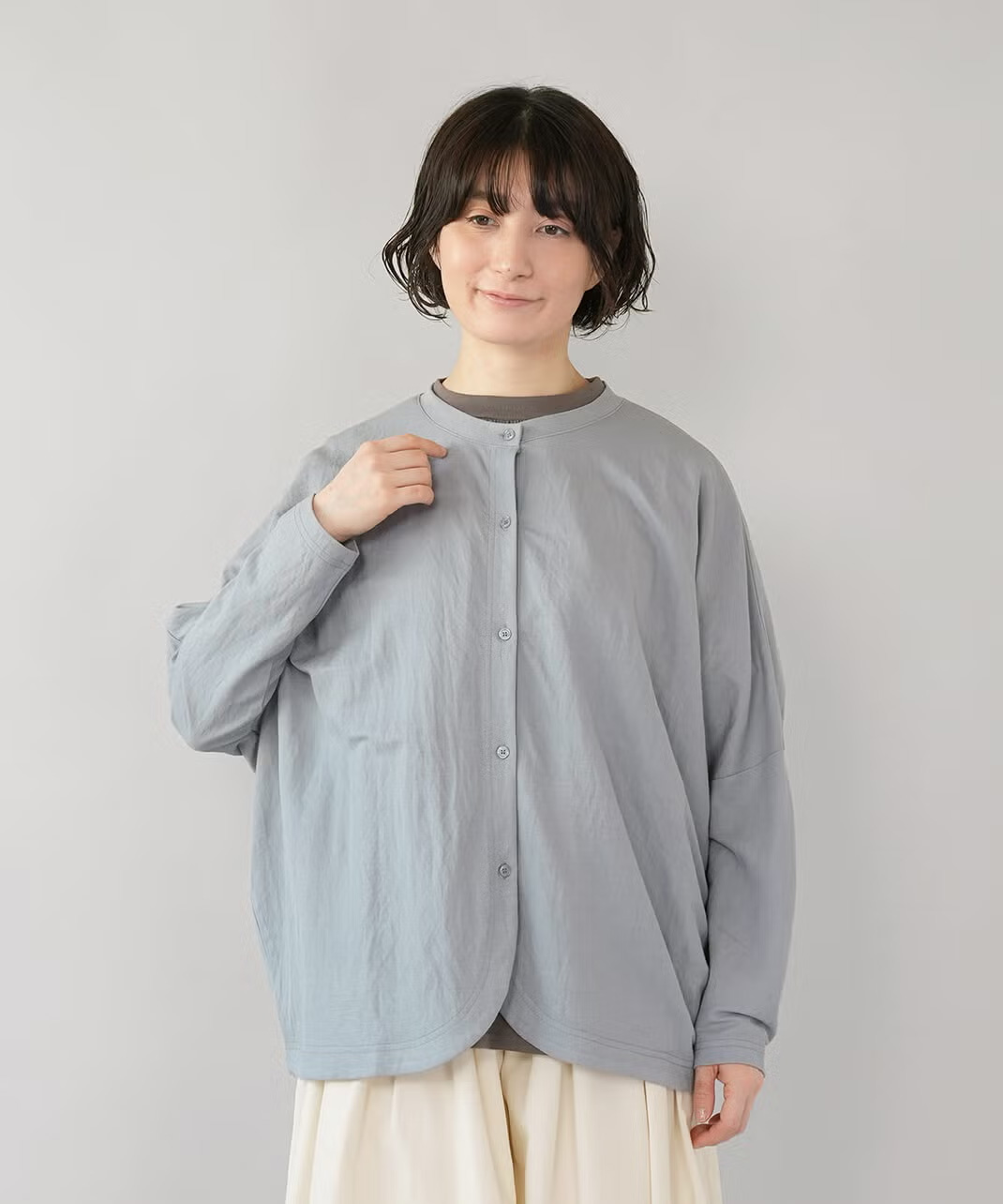 接触冷感素材のカーディガン