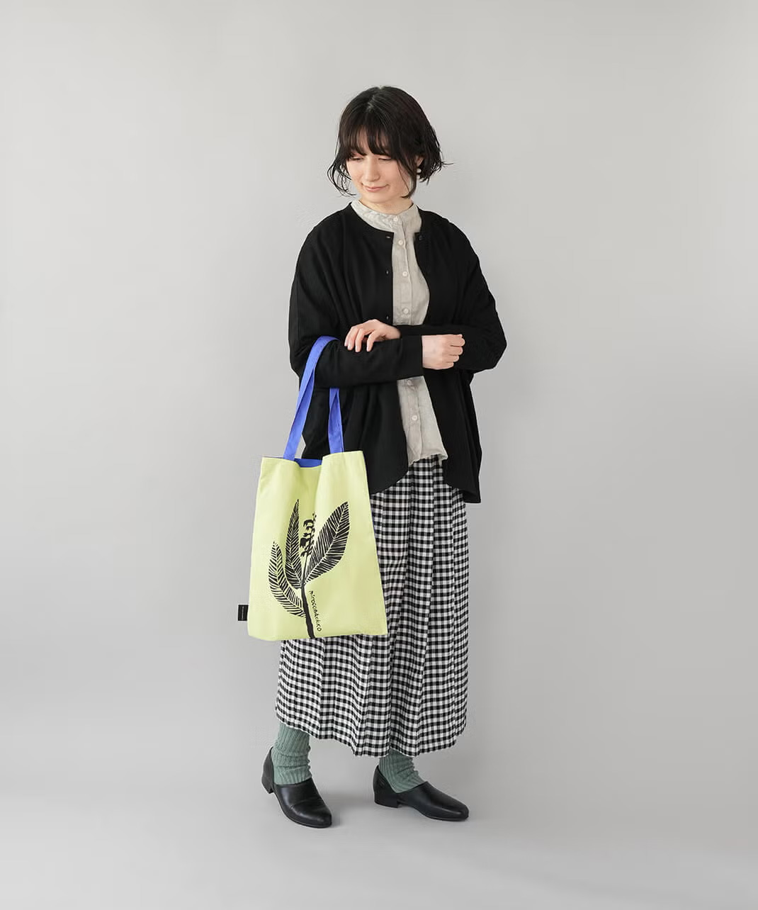 日常使いからお出かにも、おすすめのカーディガン。