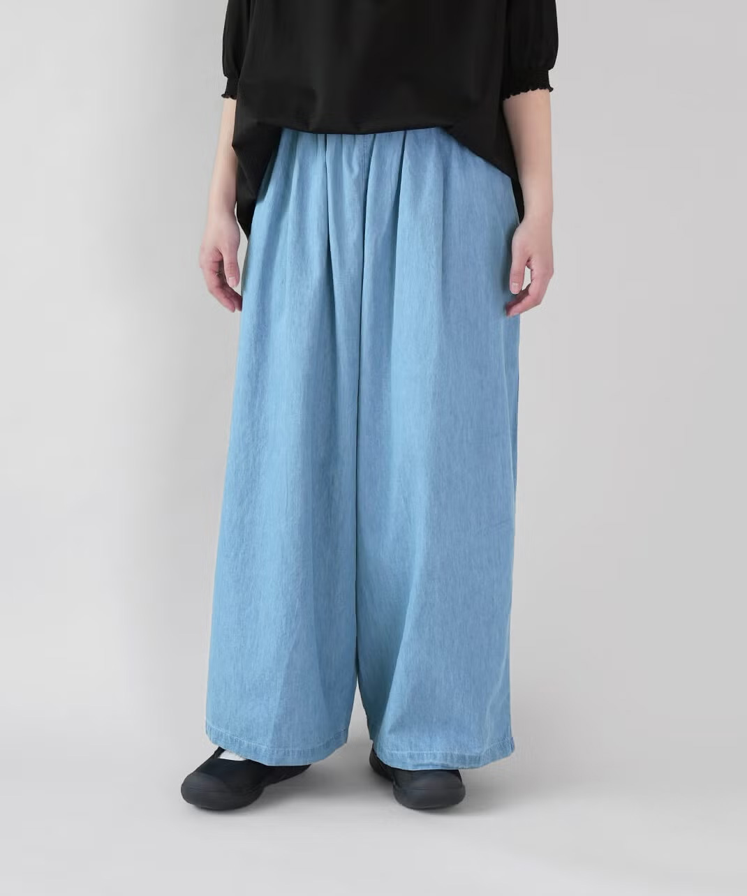 動くたびにきれいなシルエット