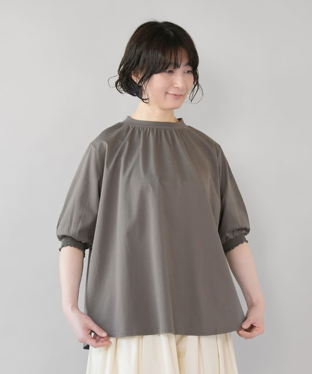 やわらかな立体感がリラックスした着心地。