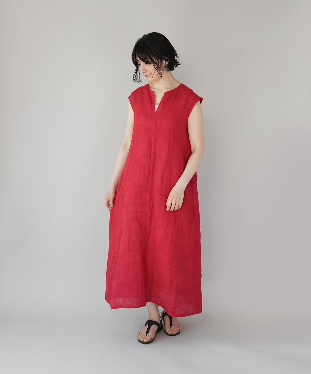 揺れるシルエットが美しい。