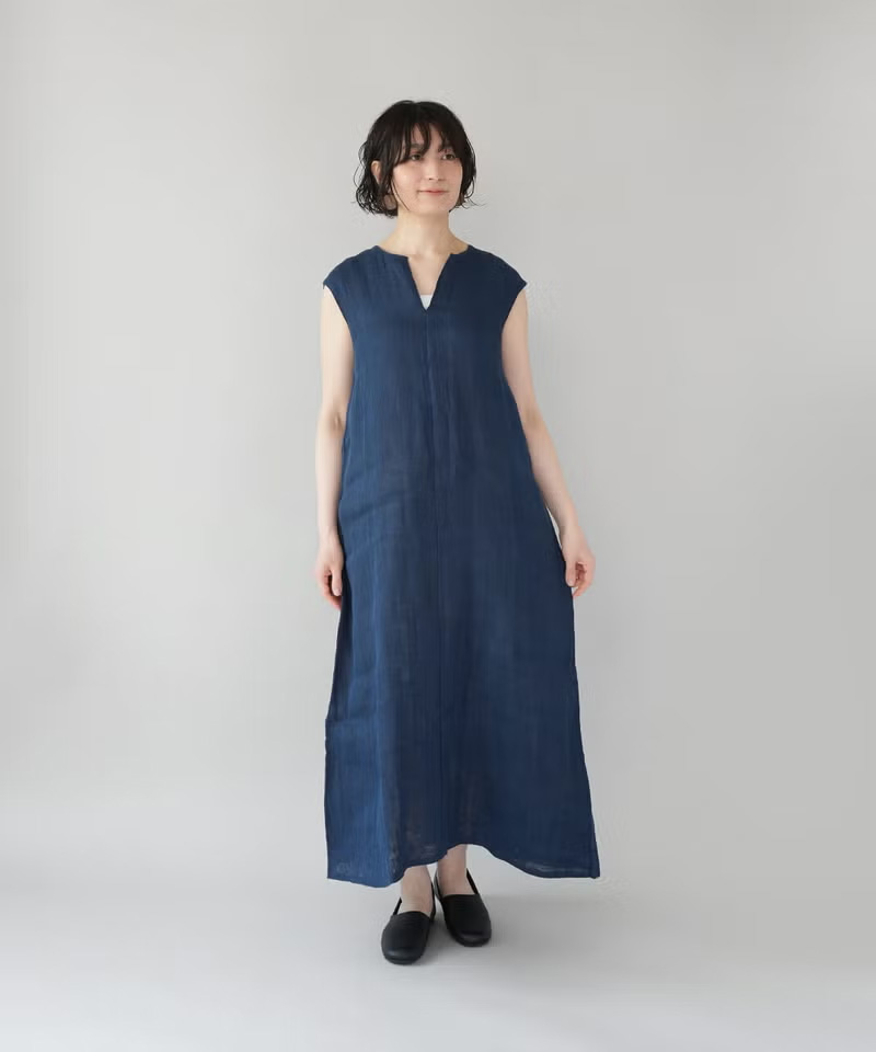 コットン100％のマキシワンピース