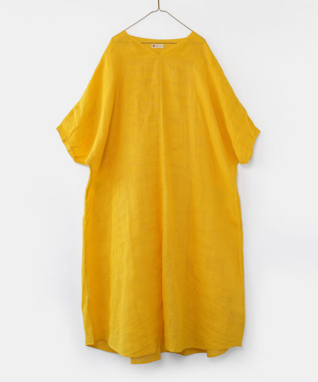 Aラインシルエットのワンピース