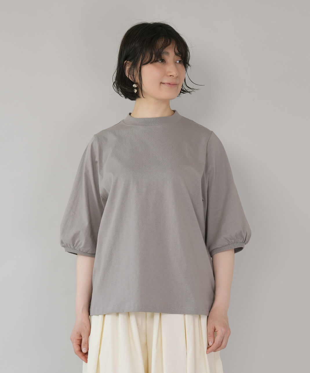 接触冷感加工のカットソー