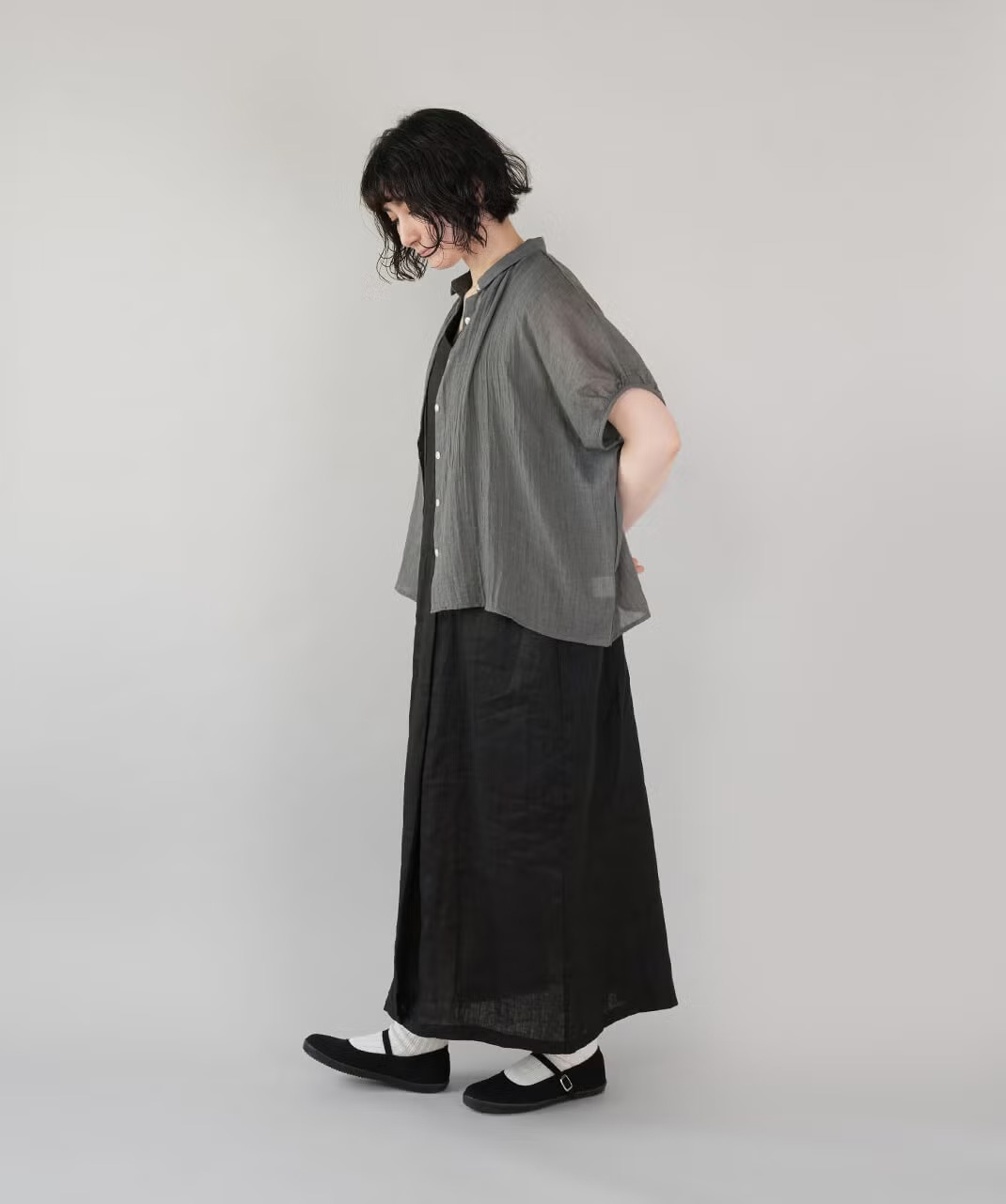 流行に左右されない、毎日に取り入れやすい１足