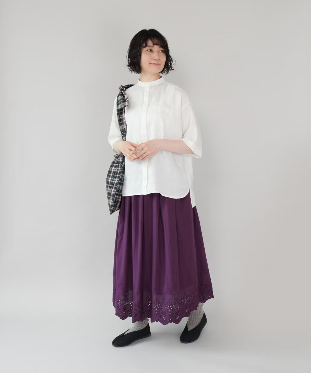 秋口まで長く着られる1着。