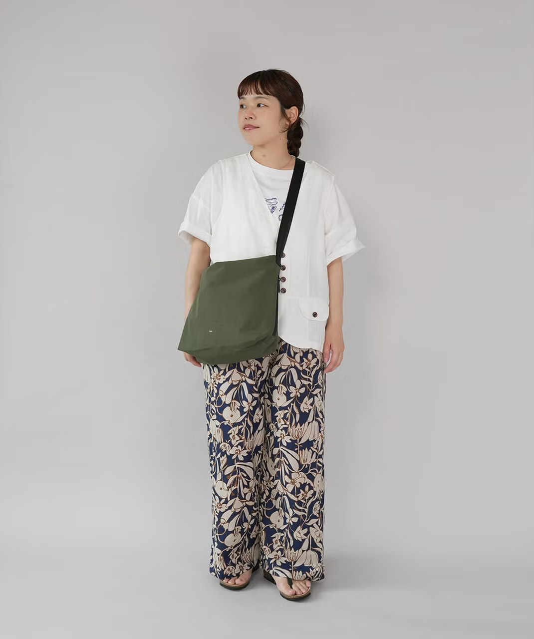 着るほどに身体になじむリネン素材
